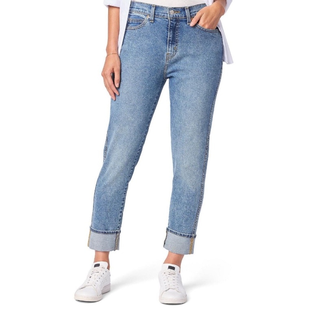 Levi's Mid Rise Boyfriend Ankle Jeans